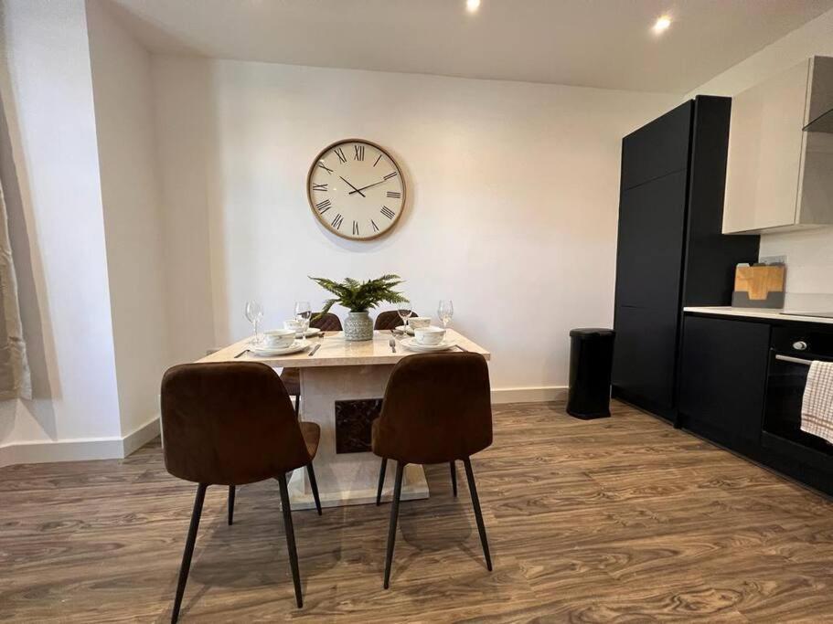 Star London Finchley Road 1-Bed Sanctuary Apartment Bagian luar foto