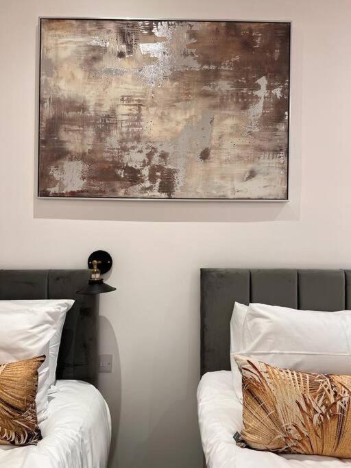 Star London Finchley Road 1-Bed Sanctuary Apartment Bagian luar foto