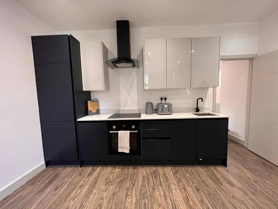 Star London Finchley Road 1-Bed Sanctuary Apartment Bagian luar foto